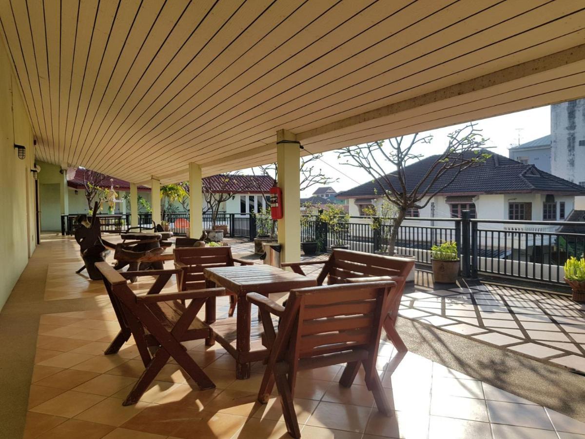 Casa Holiday Hotel Sha 피차눌로크 외부 사진